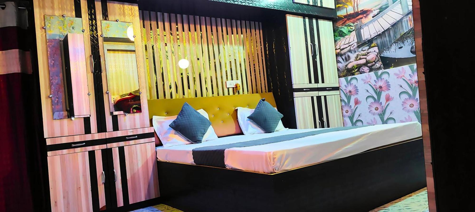 Ramayana Grand Hotel Ayodhya Εξωτερικό φωτογραφία